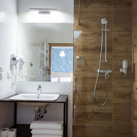 Origami Prestige Bed and Breakfast Κοστζαλίν