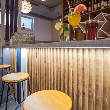 Origami Prestige Alojamento de Acomodação e Pequeno-almoço 3*